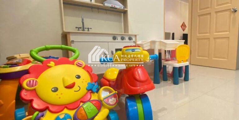 WhatsApp Image 2024-12-03 at 10.02.00 PM