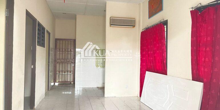 WhatsApp Image 2025-04-28 at 9.01.42 PM (1)