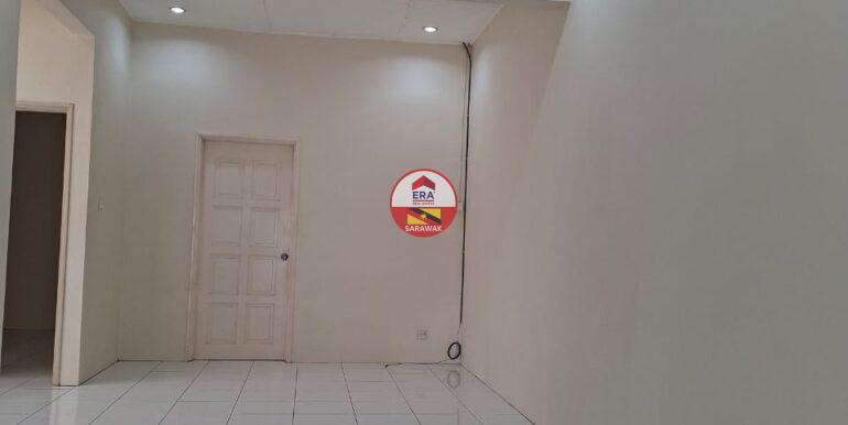 WhatsApp Image 2026-09-28 at 15.22.02 (1)